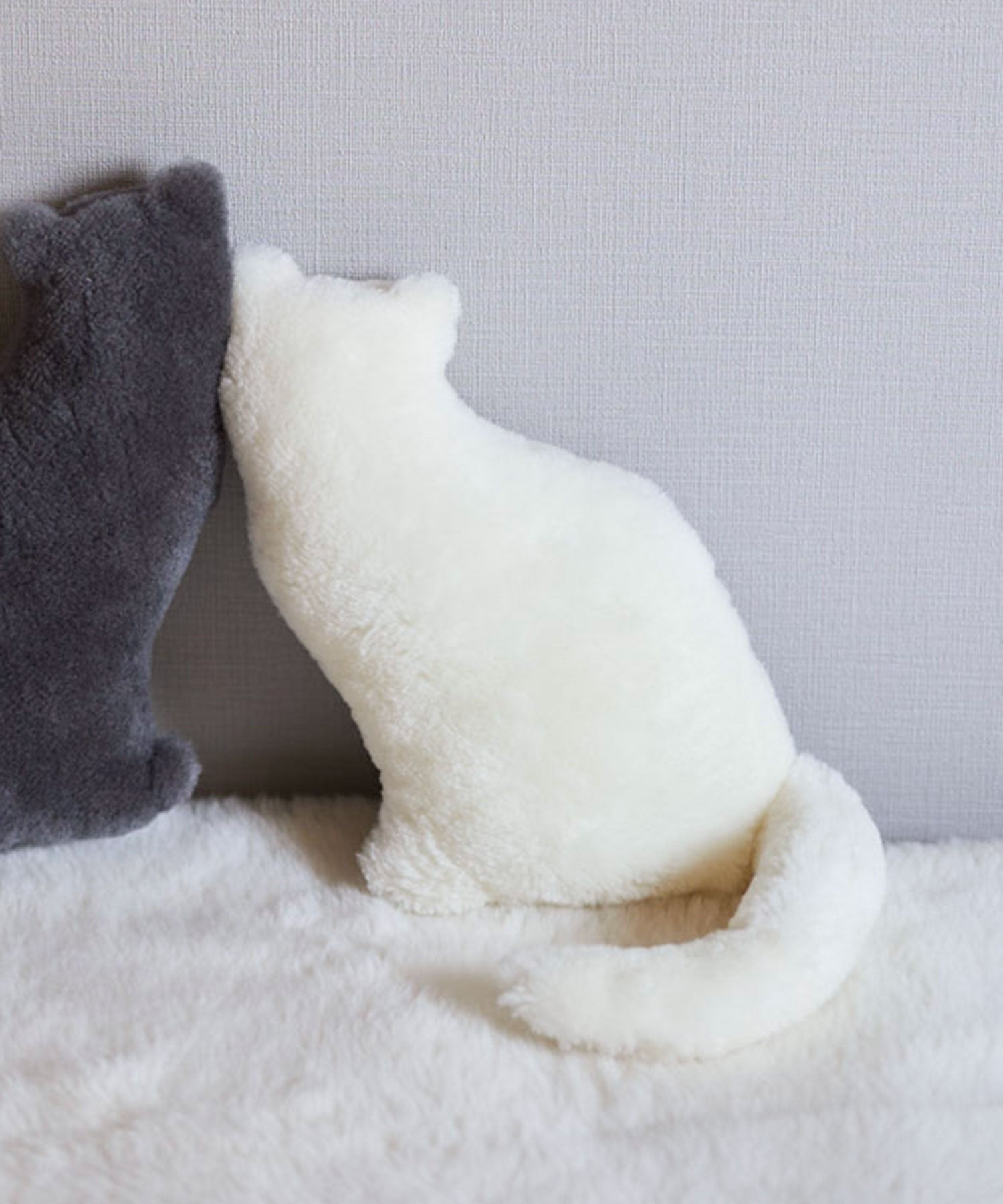 SRNウール 猫クッション