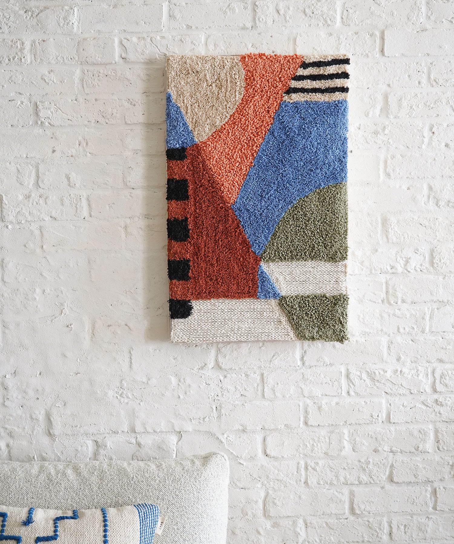 Tuft wall art M