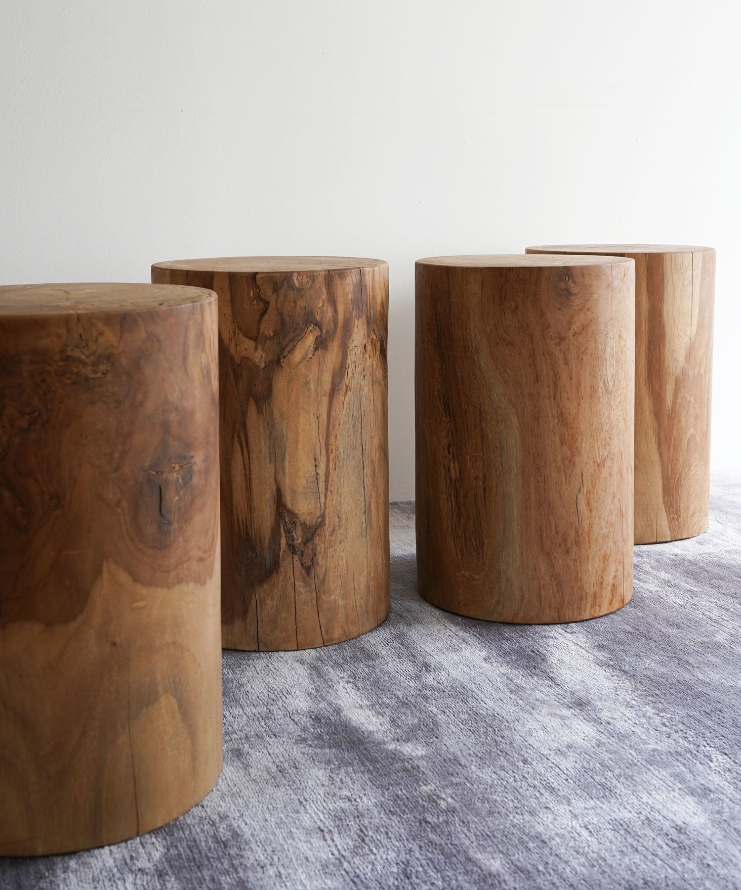 SOLID STOOL ROUND