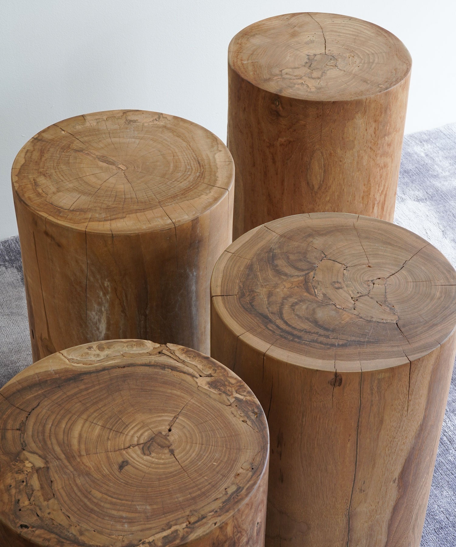 SOLID STOOL ROUND