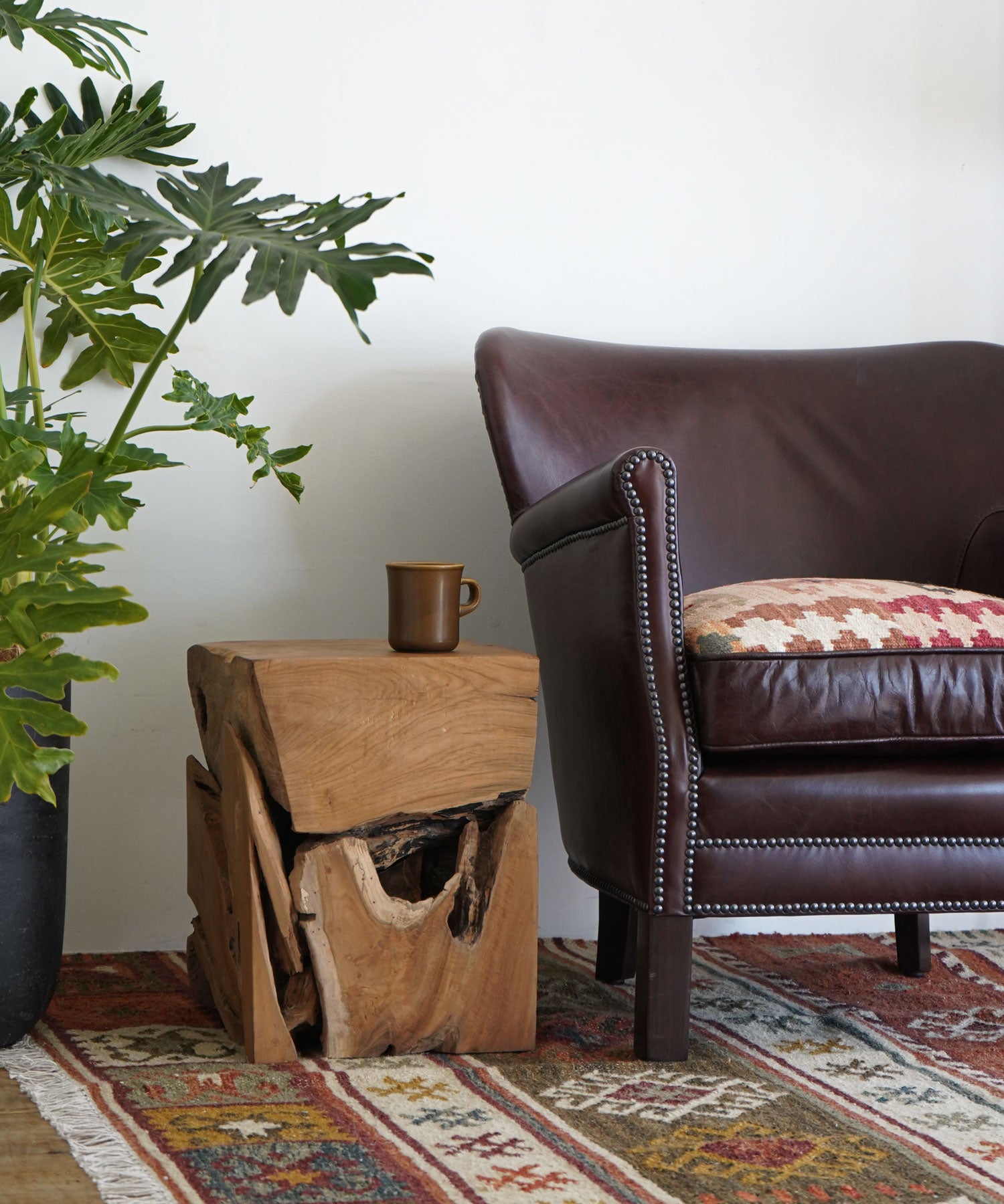 TOOR STOOL