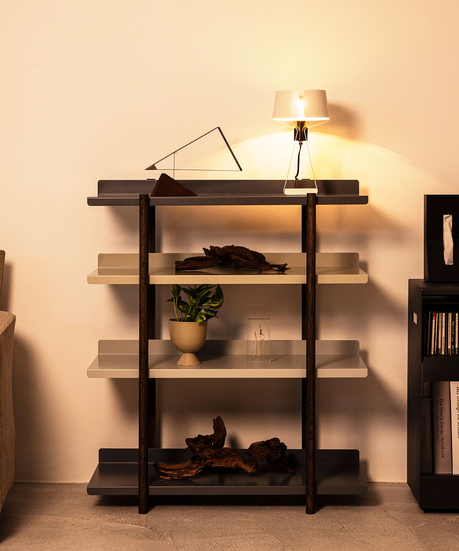 MARGE SHELF OIL STAIN FINISH