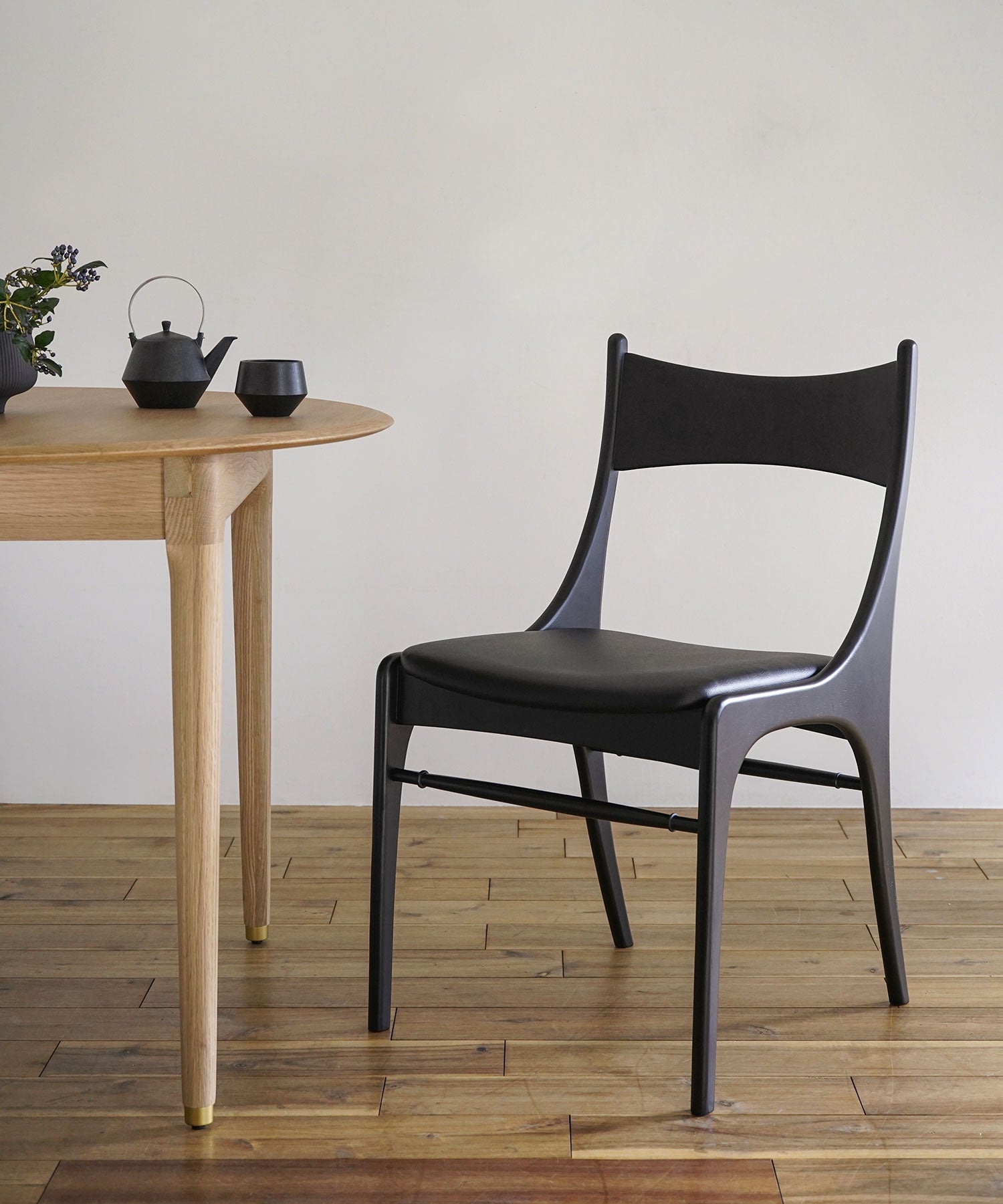 BELTA CHAIR BLACK
