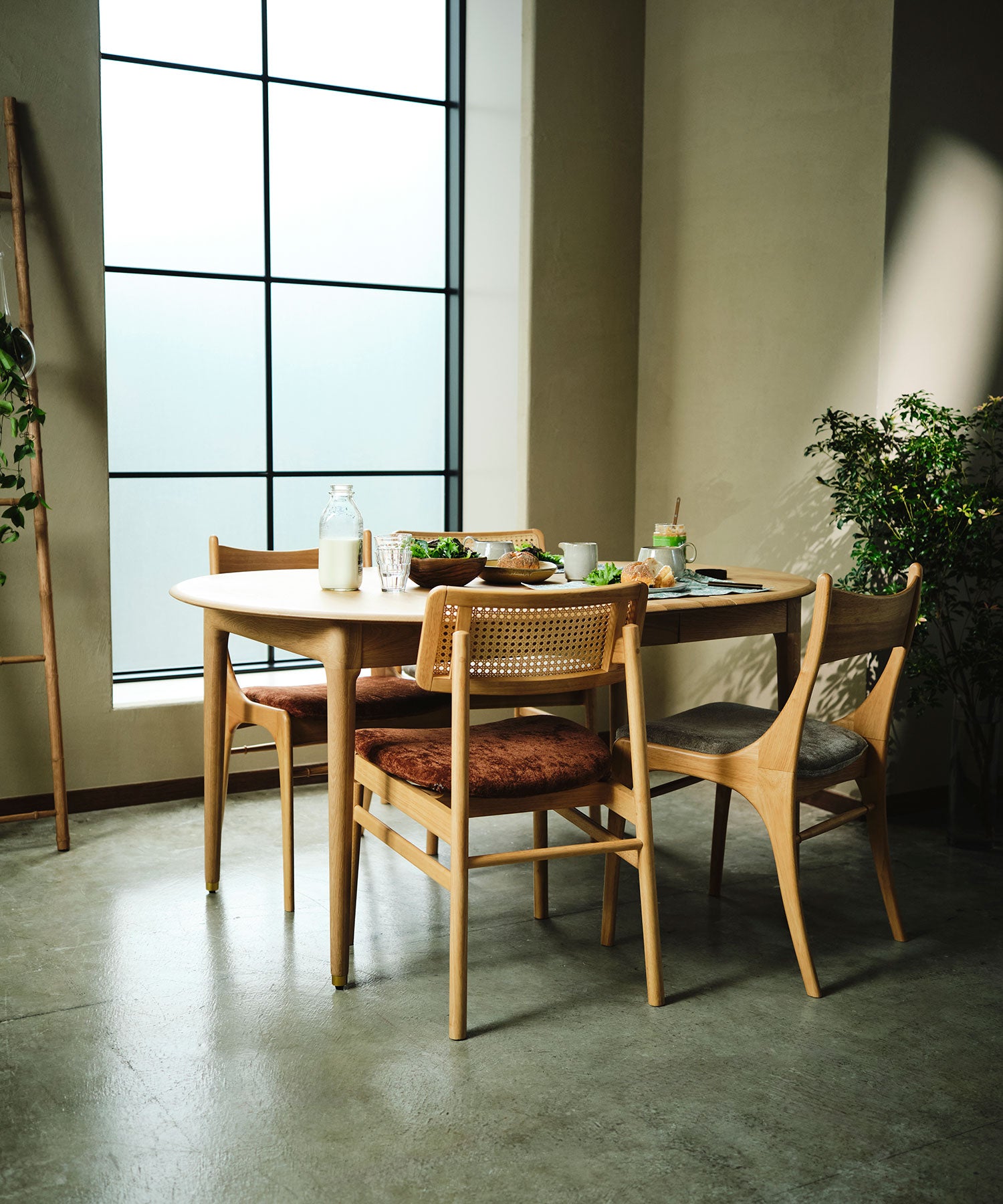 BELTA CHAIR NATURAL