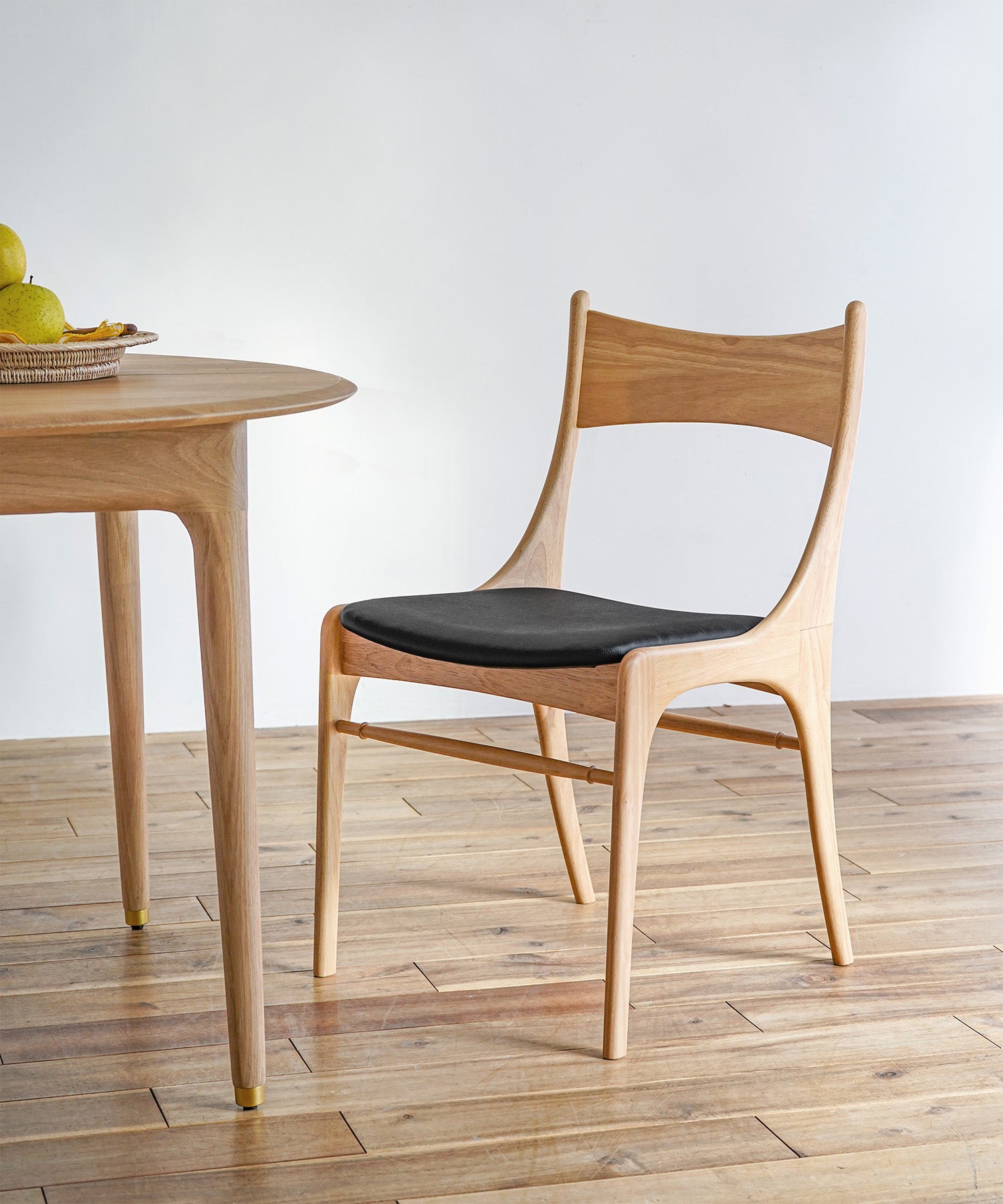 BELTA CHAIR NATURAL