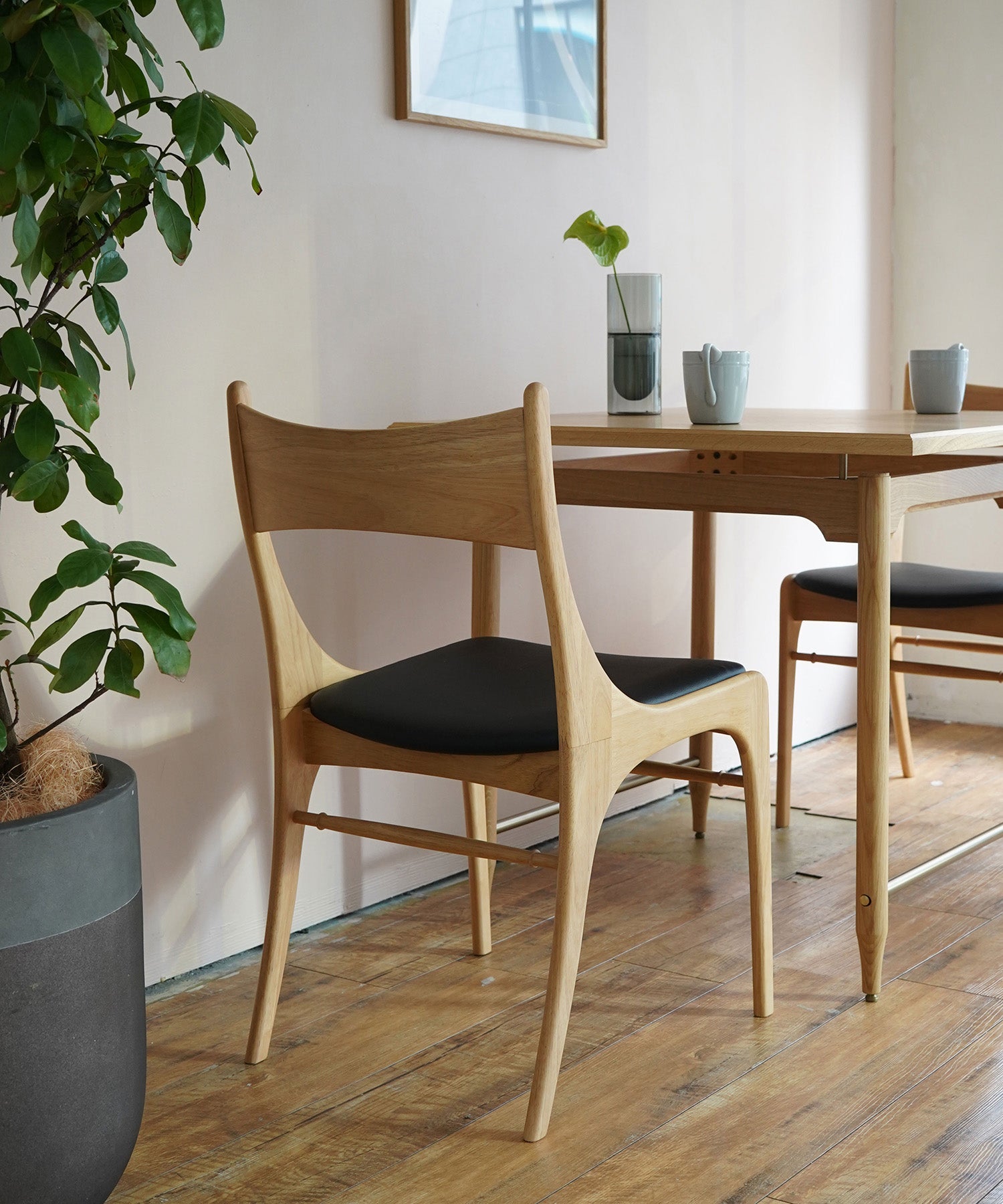 BELTA CHAIR NATURAL
