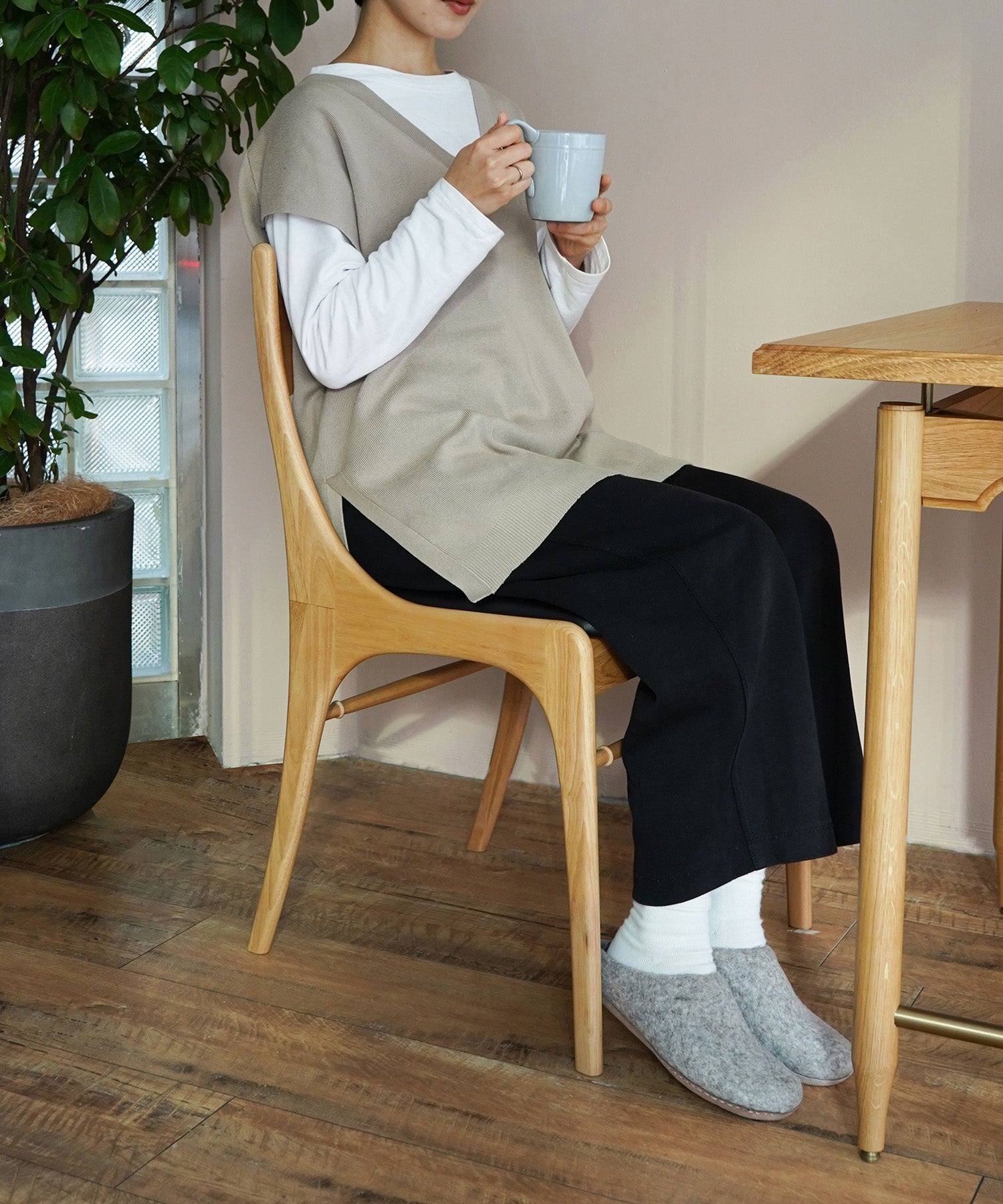 BELTA CHAIR NATURAL