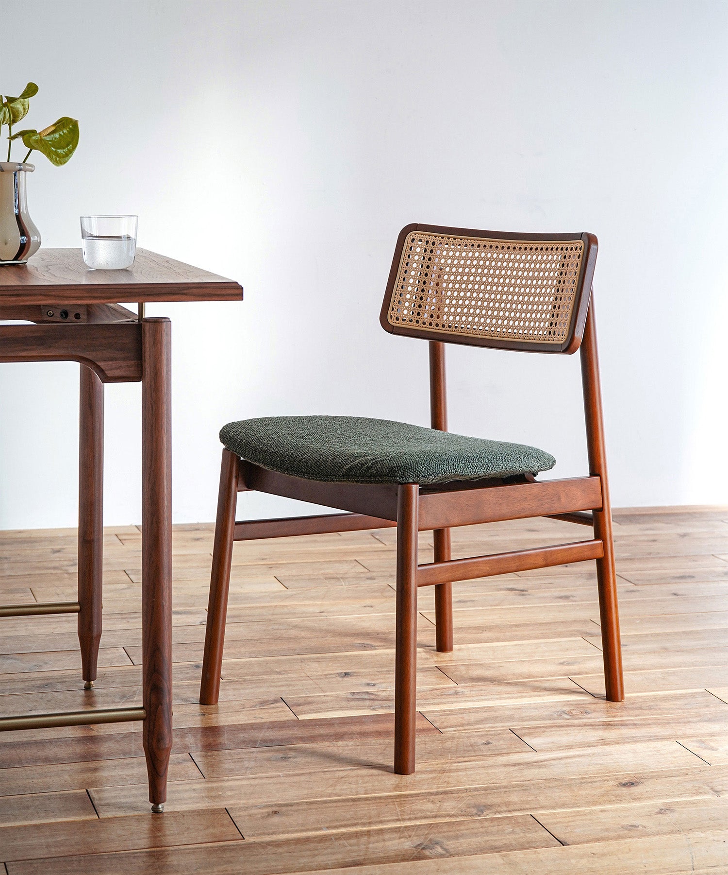 CARINA CHAIR BROWN
