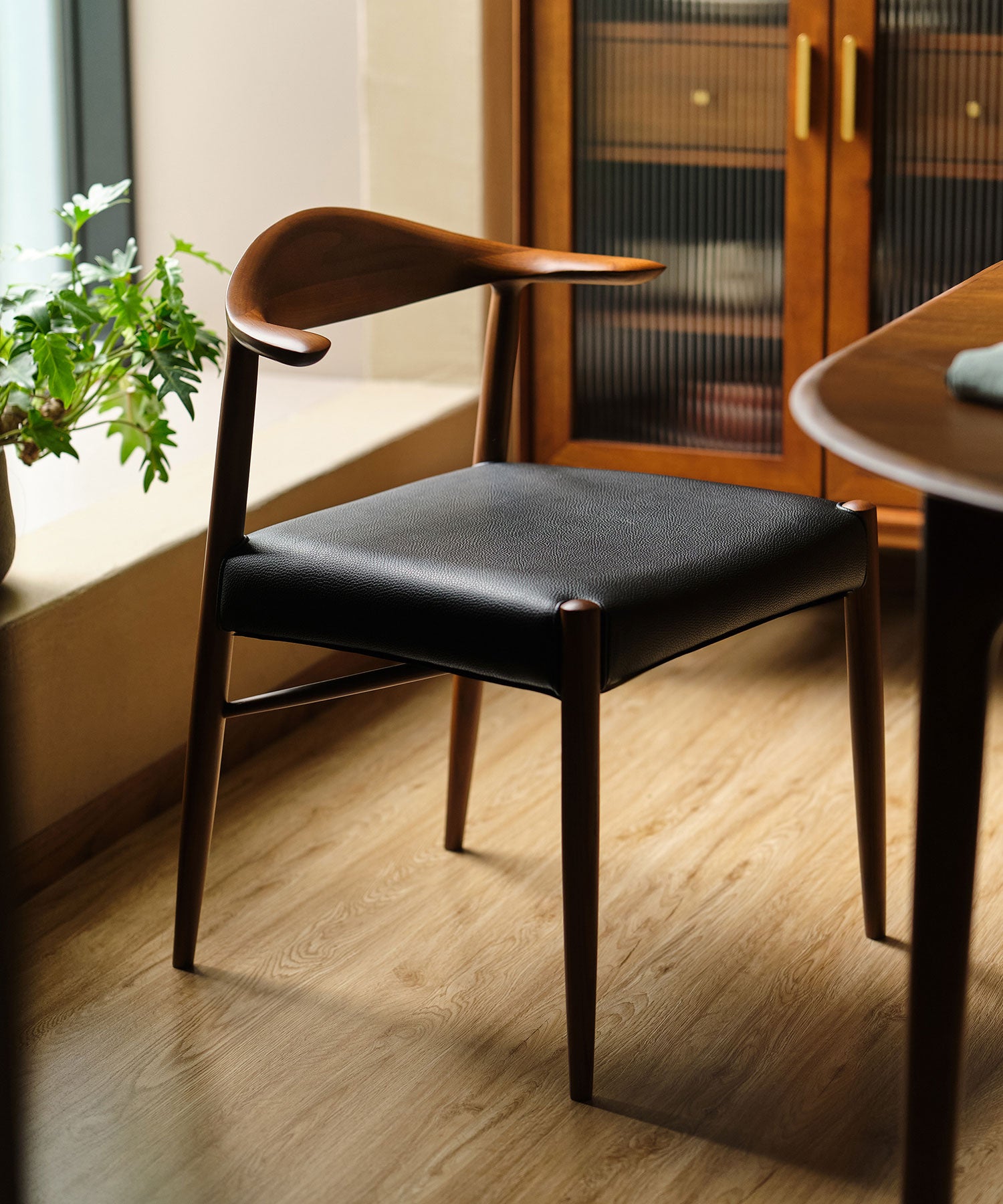 CURUBU CHAIR BROWN