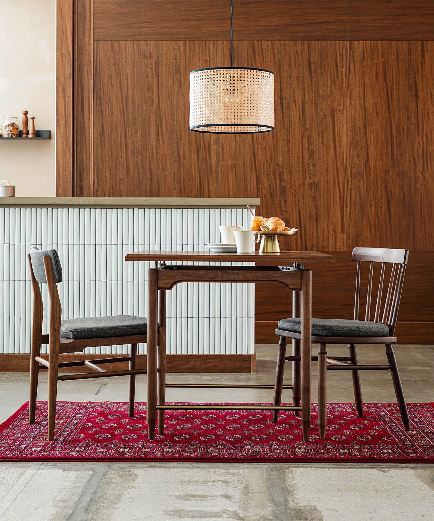 EPI DINING TABLE WALNUT 800