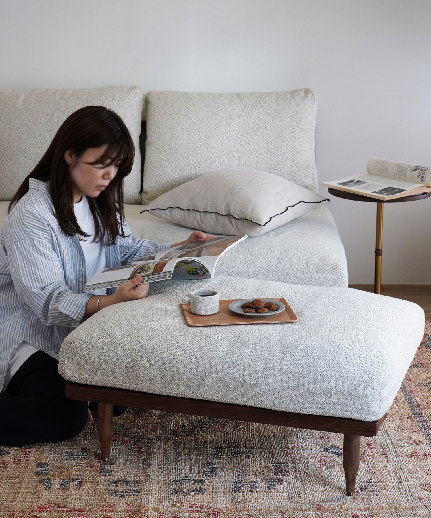 EPI OTTOMAN WALNUT