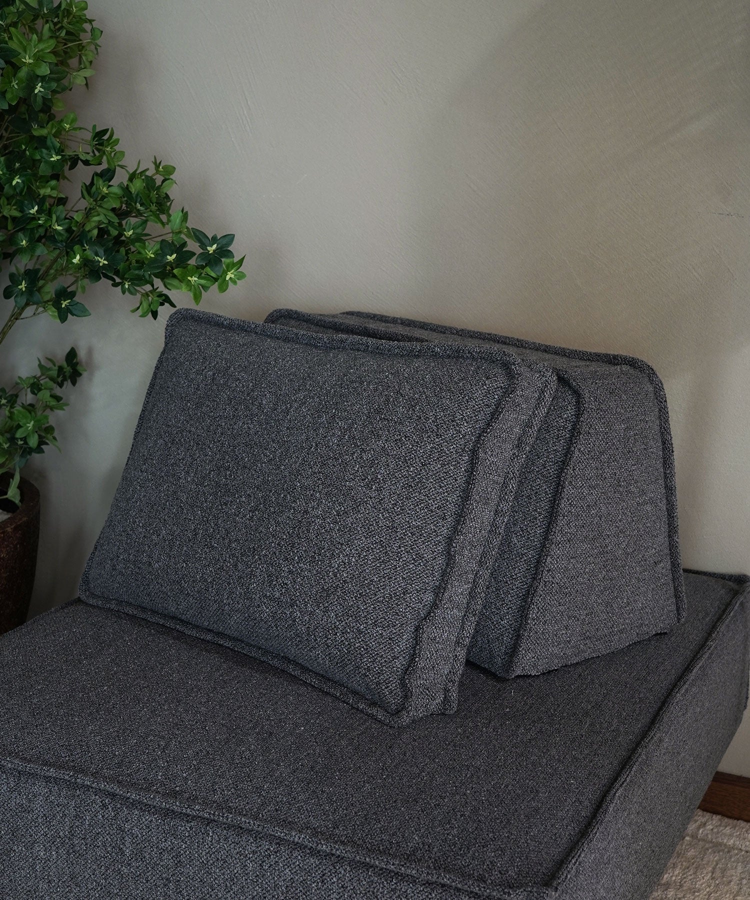 TOFU ISLAND BACK CUSHION