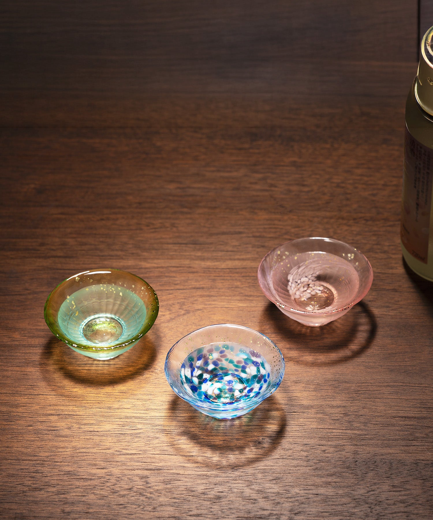津軽びいどろ 爽華 金彩 盃