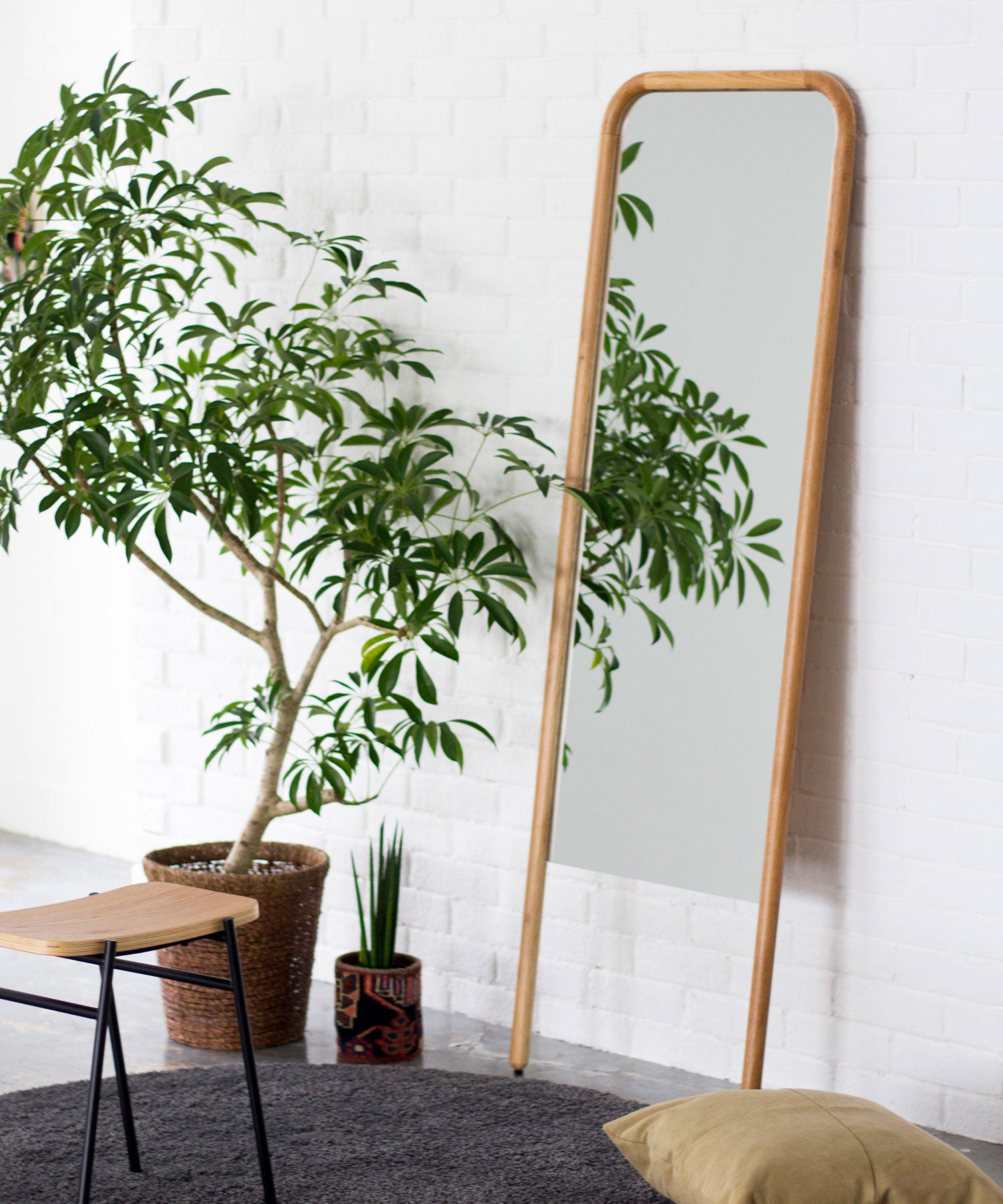 Stand Mirror SUK W55
