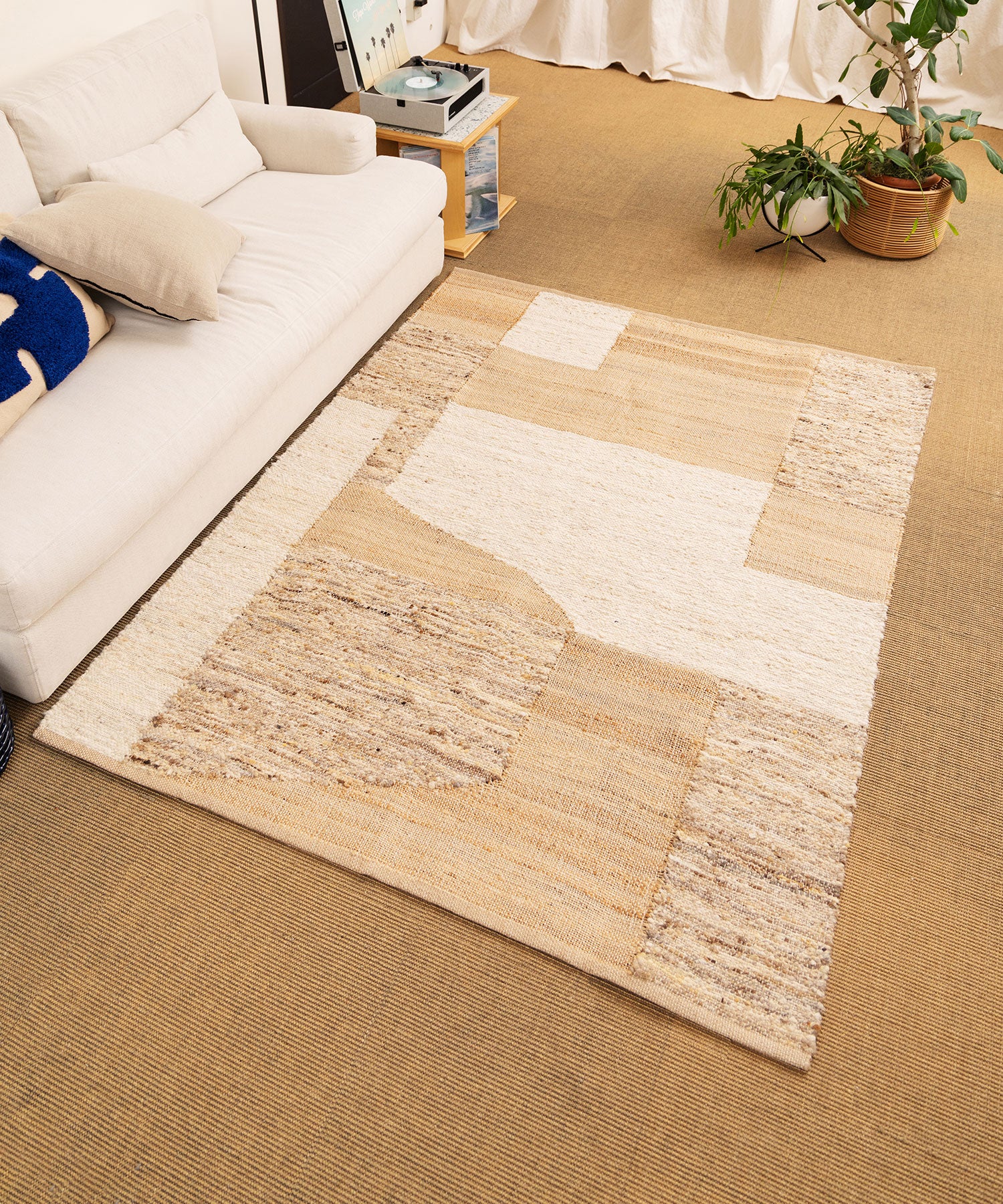 BURT RUG 1400×2000mm