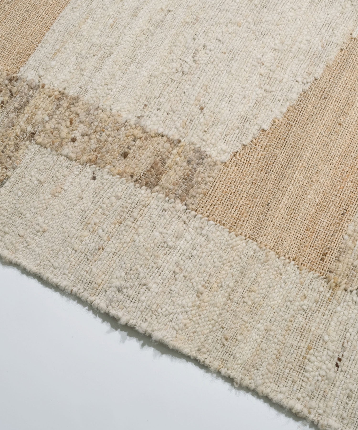 BURT RUG 1400×2000mm