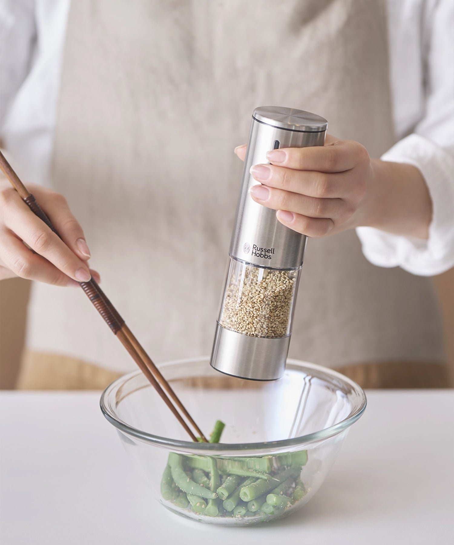 調理中でも片手で手軽に使えます