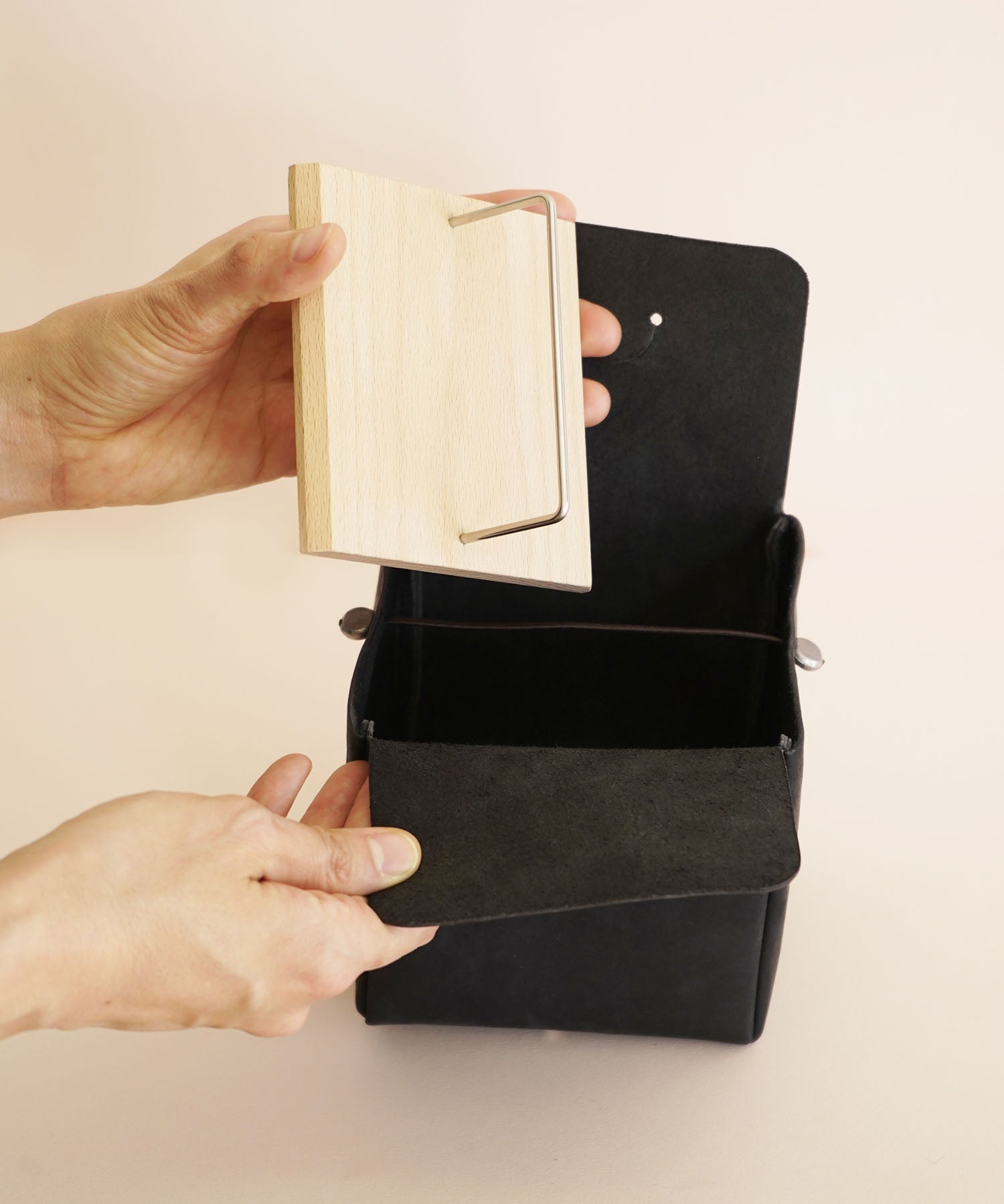 TISSUE BOX CUBE SMOKE