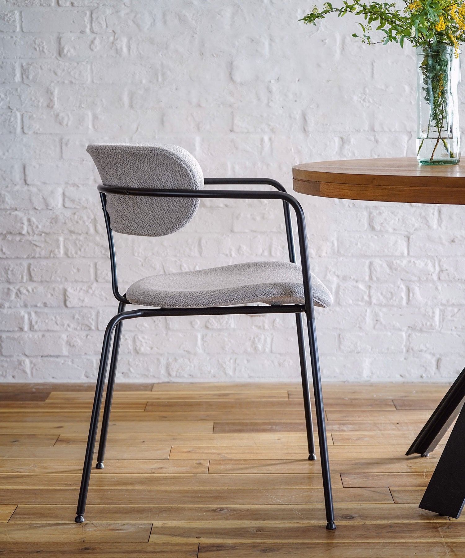 HOAKA CHAIR