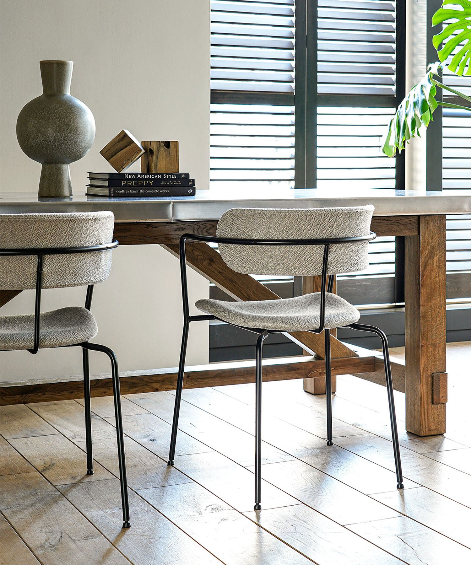 HOAKA CHAIR