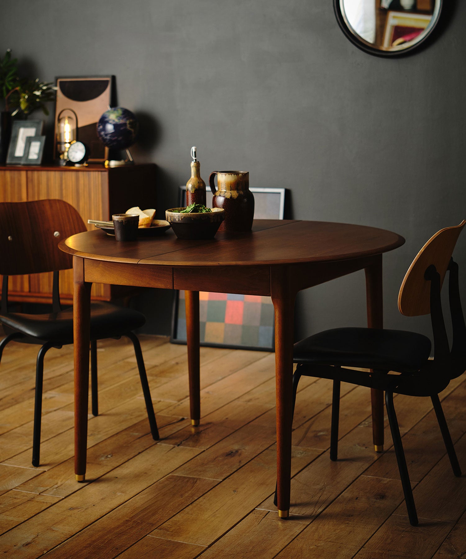 JULIE ROUND EXTENSION DINING TABLE