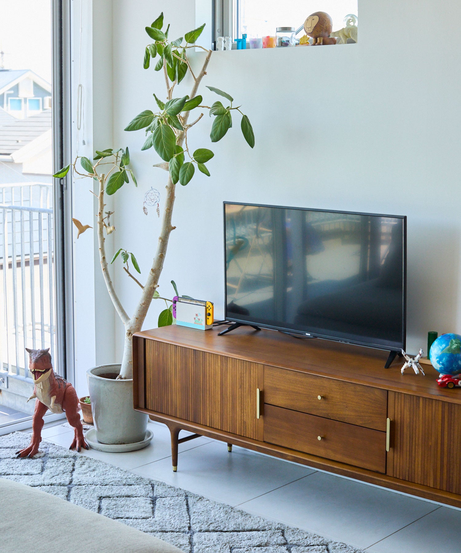 【予約商品・10月下旬入荷予定】JULIE TV BOARD 2000