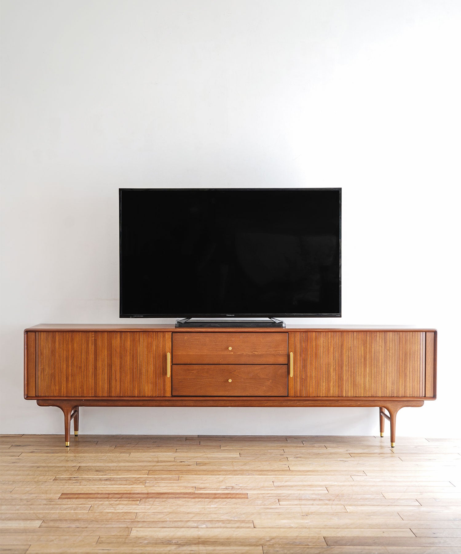 49インチのテレビをのせた場合