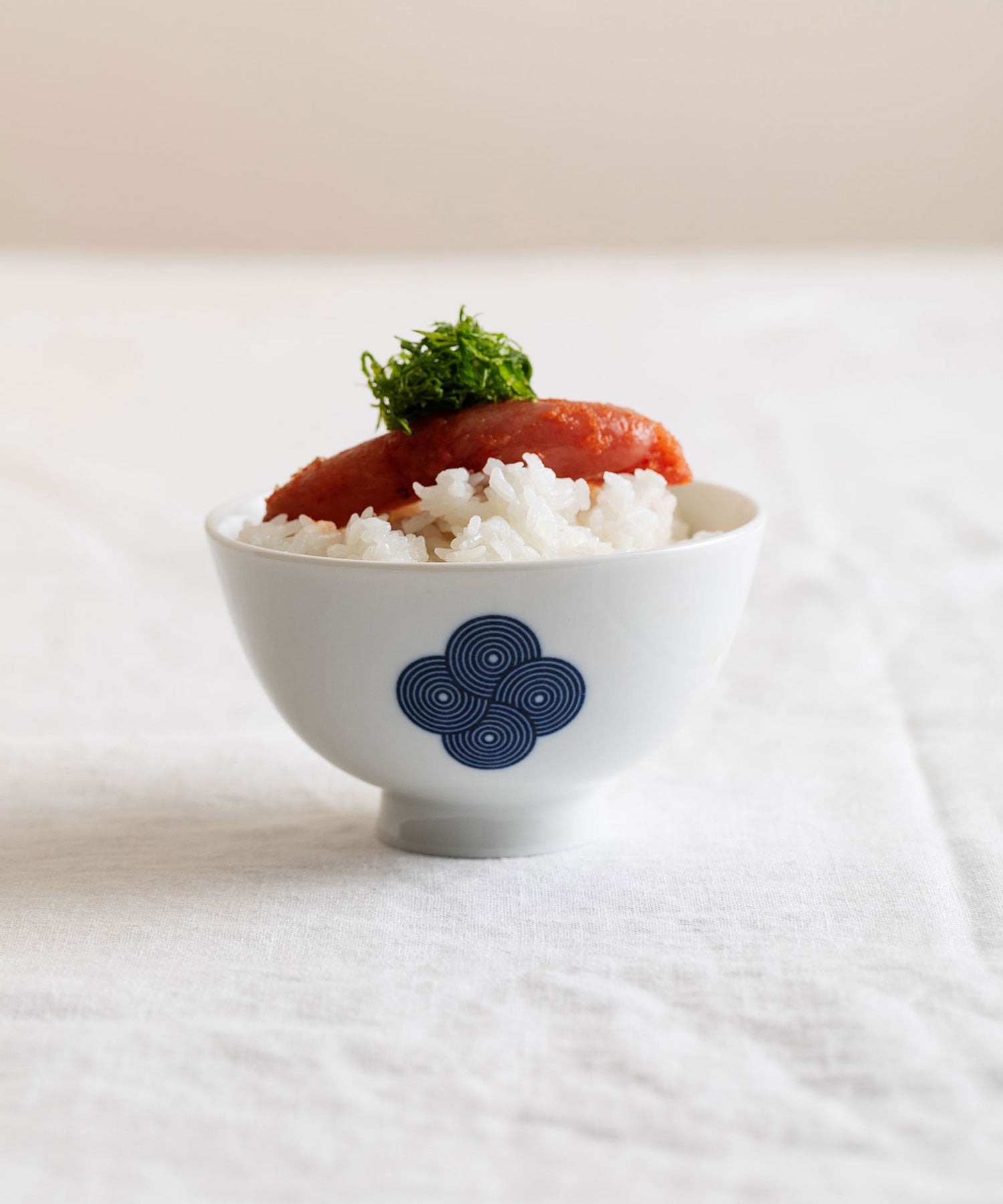 古白磁 染付紋 渦 飯碗