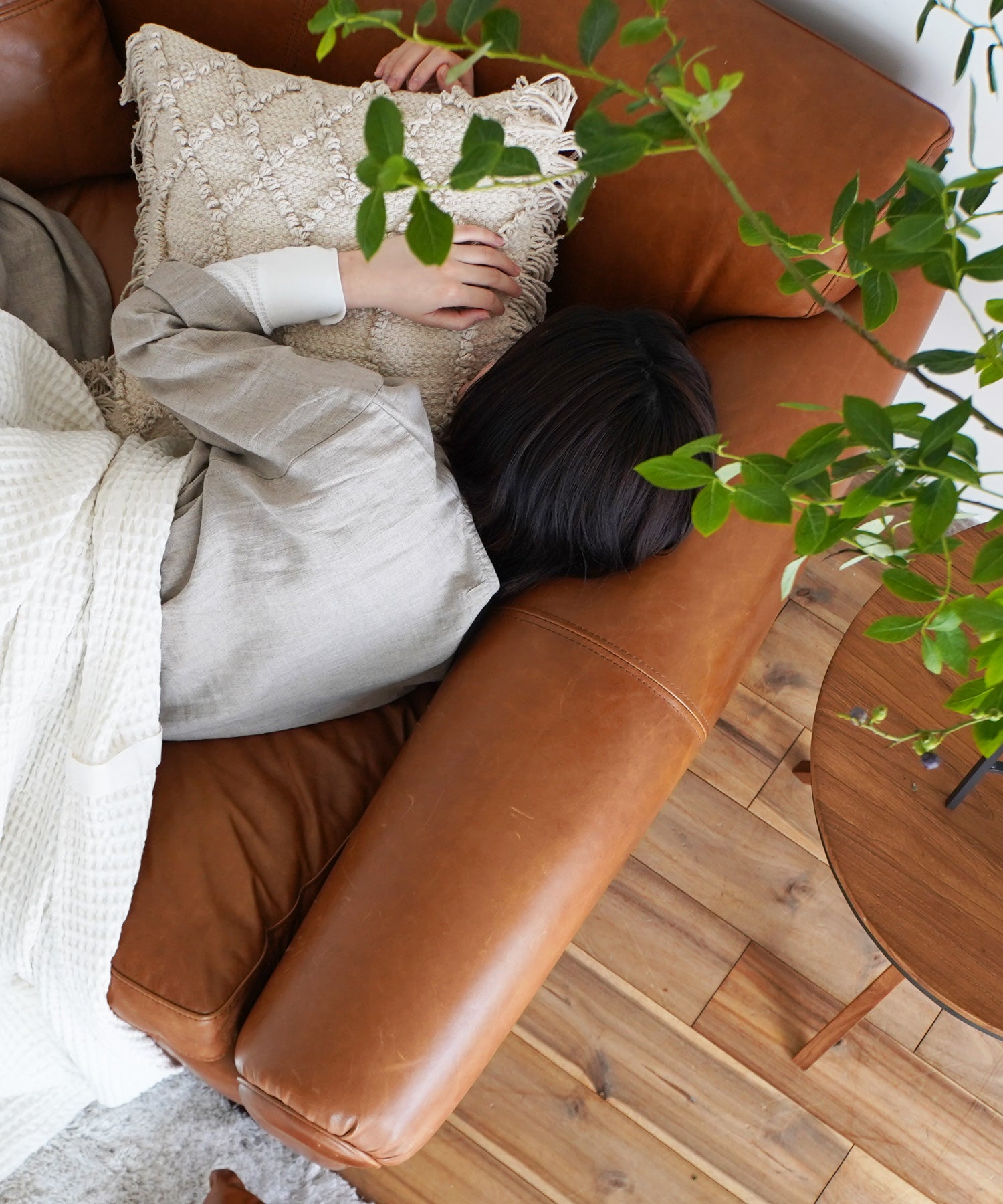 【予約商品・8月中旬入荷予定】【別注品】GIL SOFA